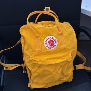 Fjallraven classic kånken backpack